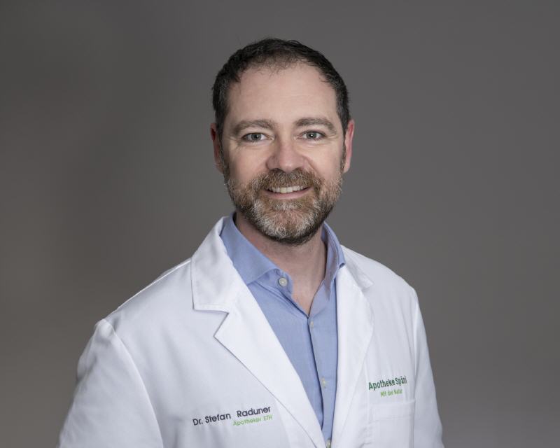 Dr. Stefan Raduner, Apotheker ETH und Mitinhaber
